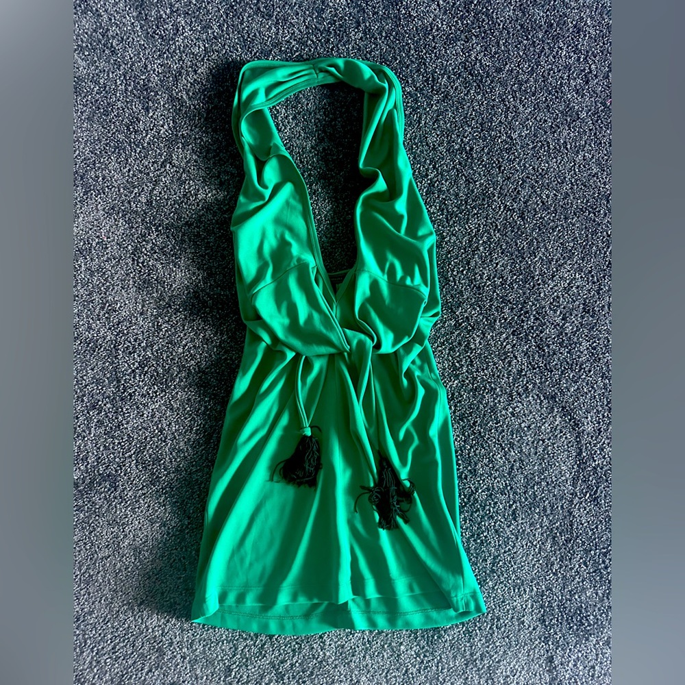 BCBG green dress with cleavage and belt size XS very sexy